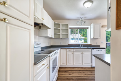 Powder Room Photo of 5833 Heron Place, Sechelt, BC