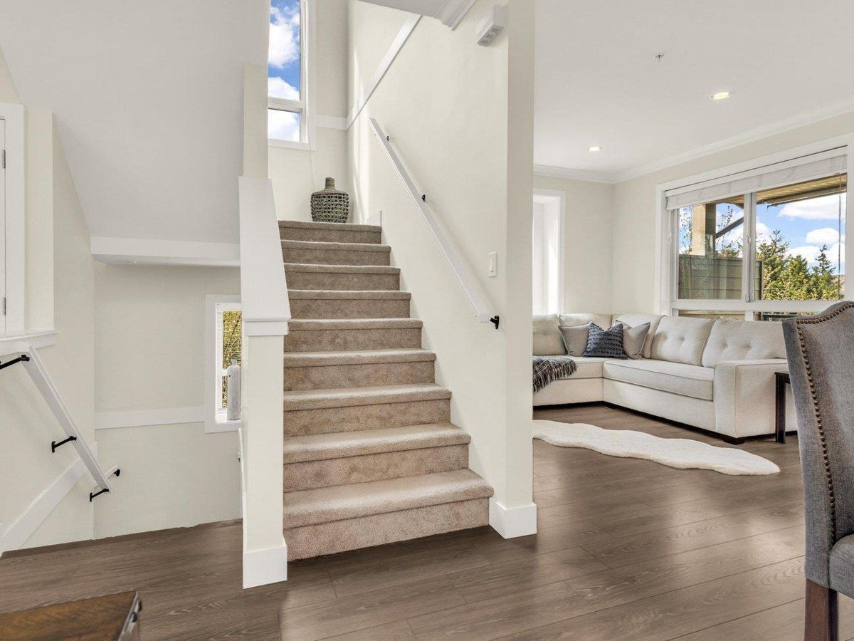 Basement Recreation Room Photo of 101 19913 70 Avenue, Langley, BC