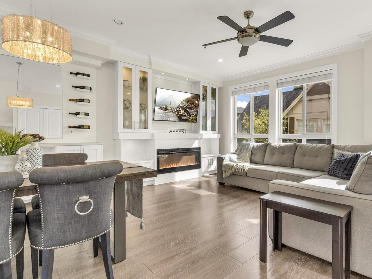 Bedroom 2 Photo of 101 19913 70 Avenue, Langley, BC