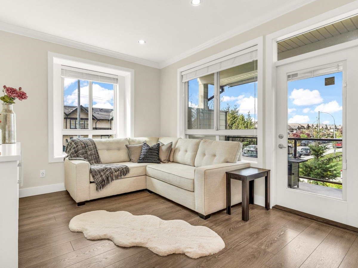 Office / Den Photo of 101 19913 70 Avenue, Langley, BC