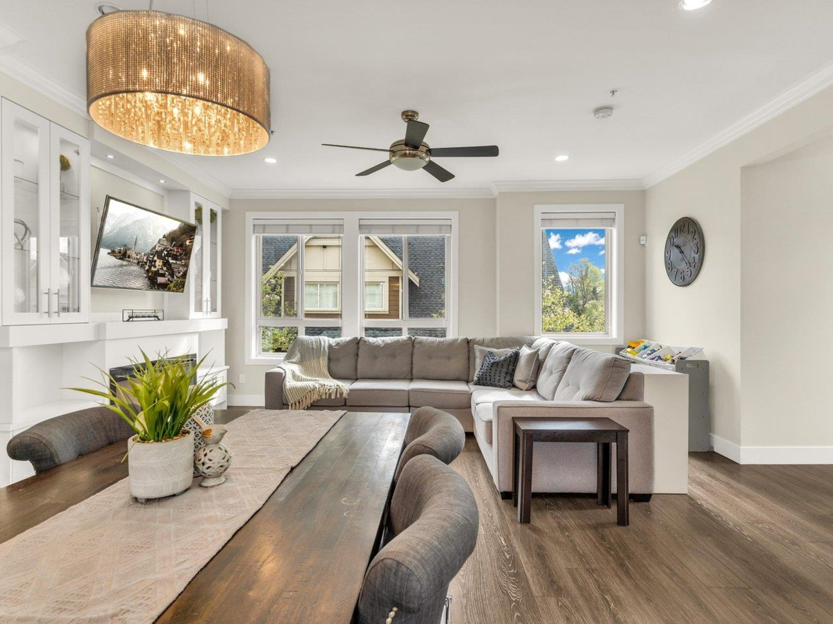 Primary Bedroom Photo of 101 19913 70 Avenue, Langley, BC