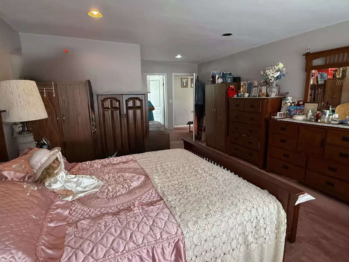 Bedroom 3 Photo of 7688 120a Street, Surrey, BC