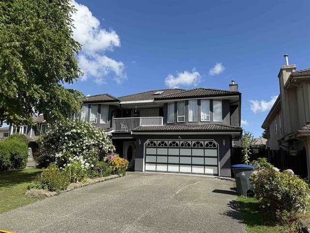 Exterior Front Photo of 7688 120a Street, Surrey, BC