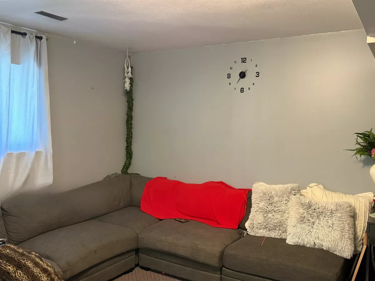 Hallway Photo of 7688 120a Street, Surrey, BC