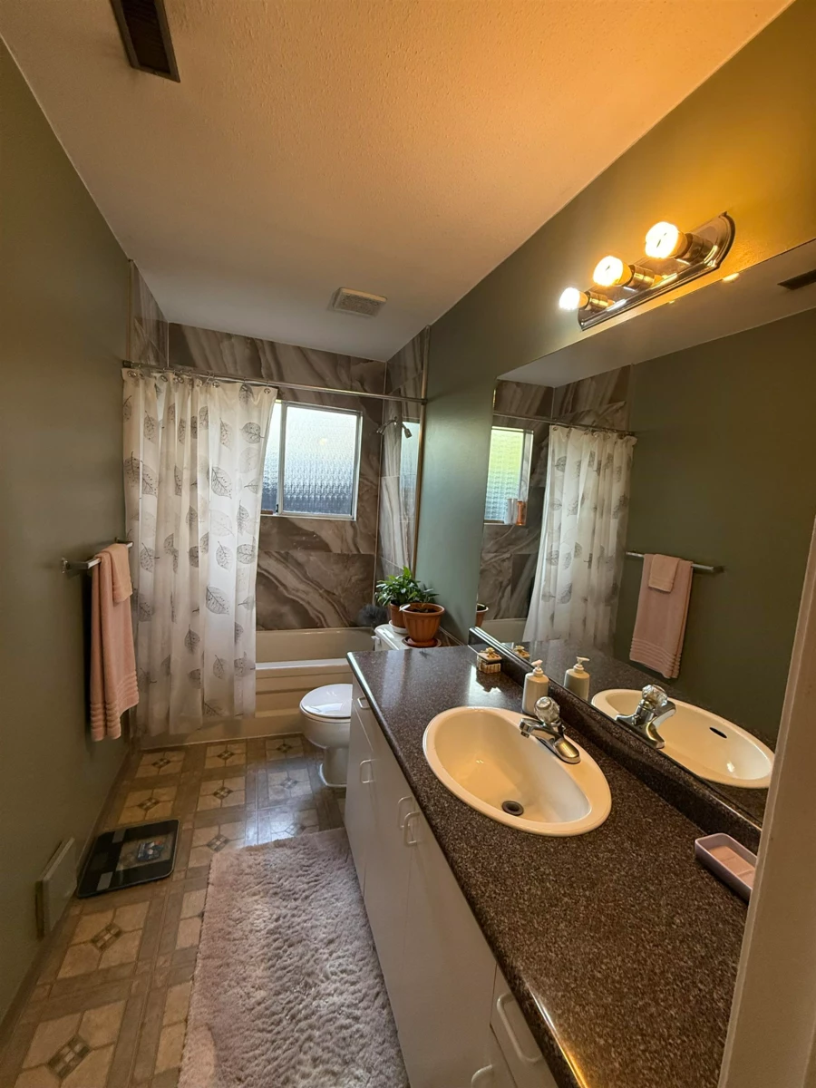 Outdoor Kitchen Photo of 7688 120a Street, Surrey, BC