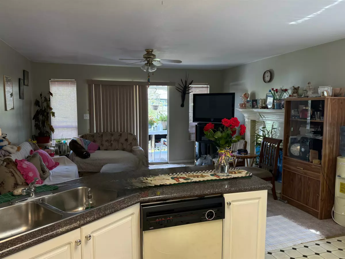 Powder Room Photo of 7688 120a Street, Surrey, BC