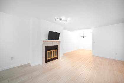 208 7571 Moffatt Road, Richmond, BC, Richmond — Apartment/Condo for sale