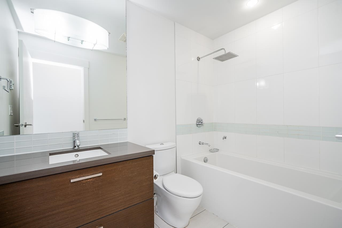 Hallway Photo of 2501 10777 University Drive, Surrey, BC