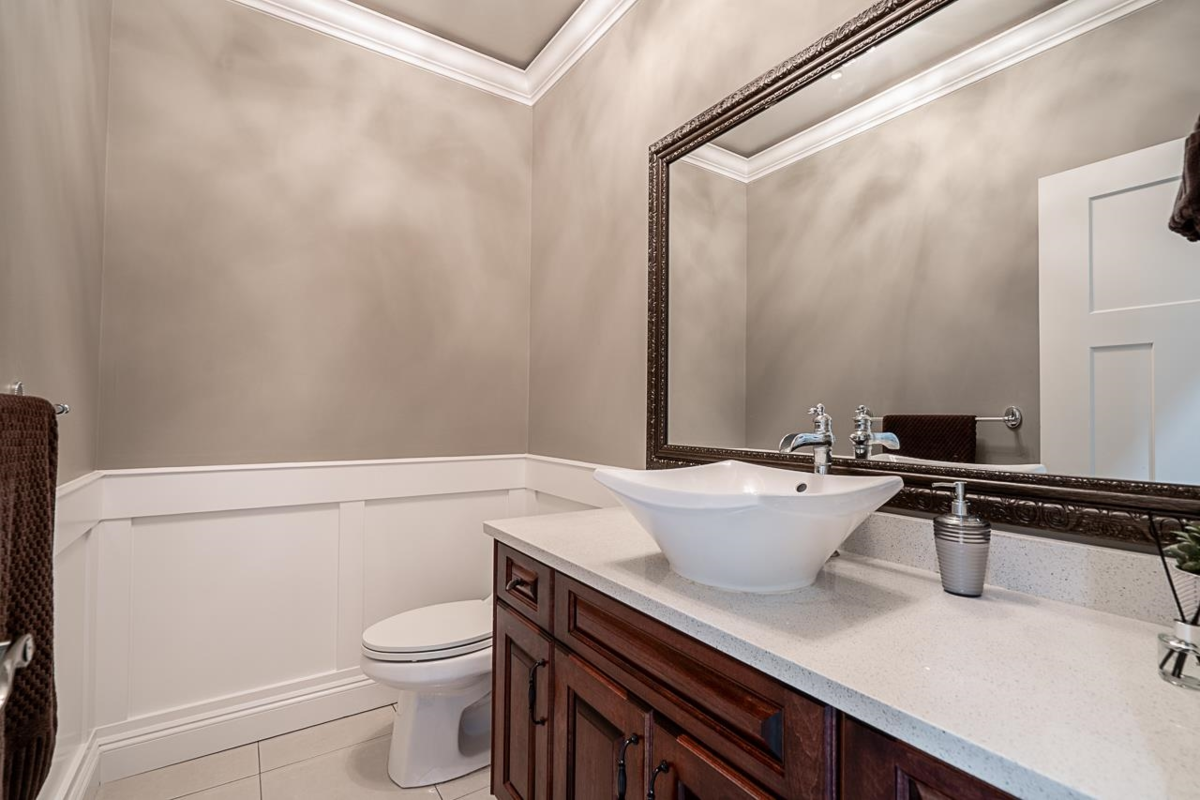 Mudroom Photo of 5909 125 Street, Surrey, BC