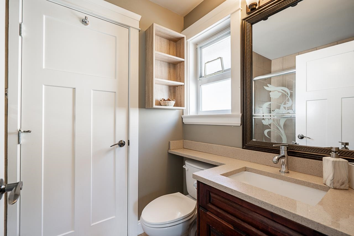 Outdoor Kitchen Photo of 5909 125 Street, Surrey, BC