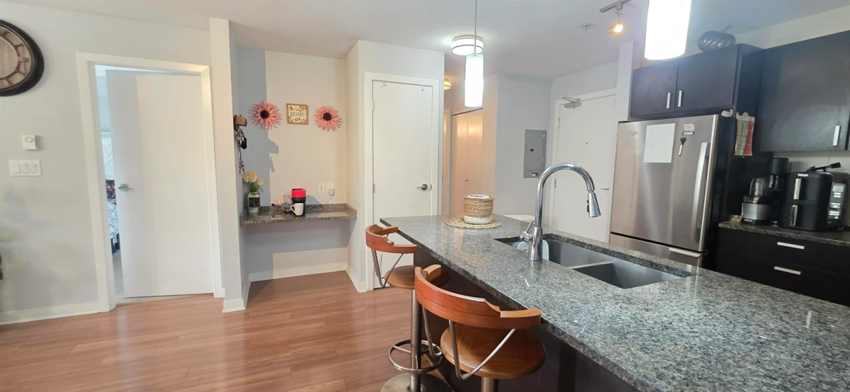 Family Room Photo of 212 7511 120 Street, Delta, BC