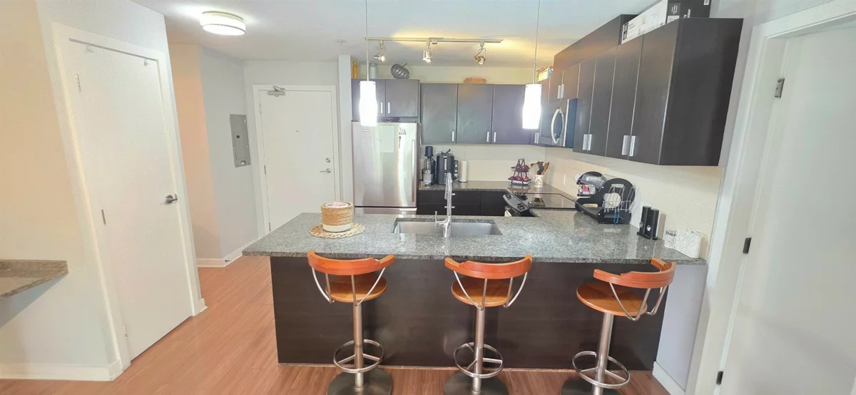 Living Room Photo of 212 7511 120 Street, Delta, BC