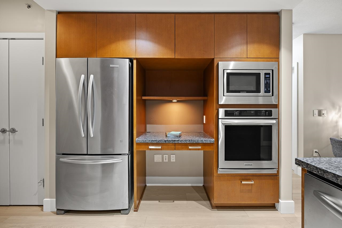 Kitchen Island Photo of 1709 3008 Glen Drive, Coquitlam, BC