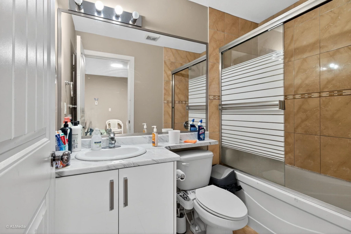 Backyard Photo of 13048 72 Avenue, Surrey, BC