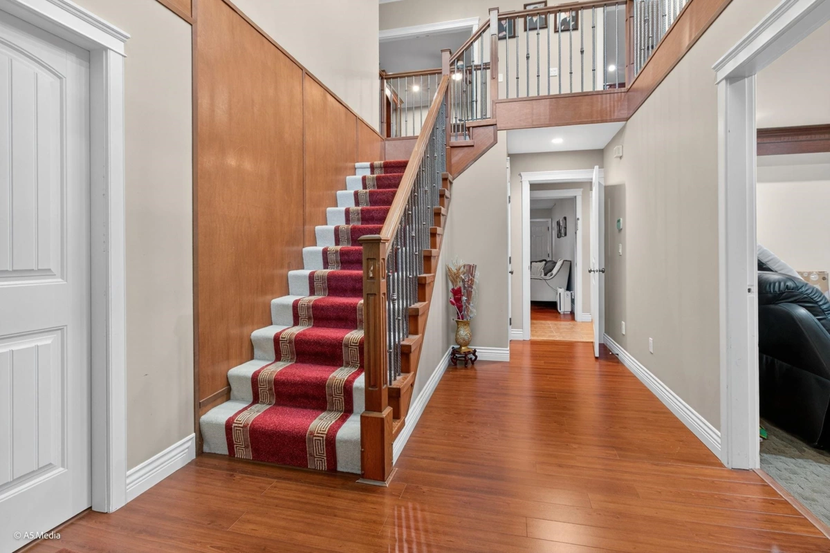 Dining Area Photo of 13048 72 Avenue, Surrey, BC