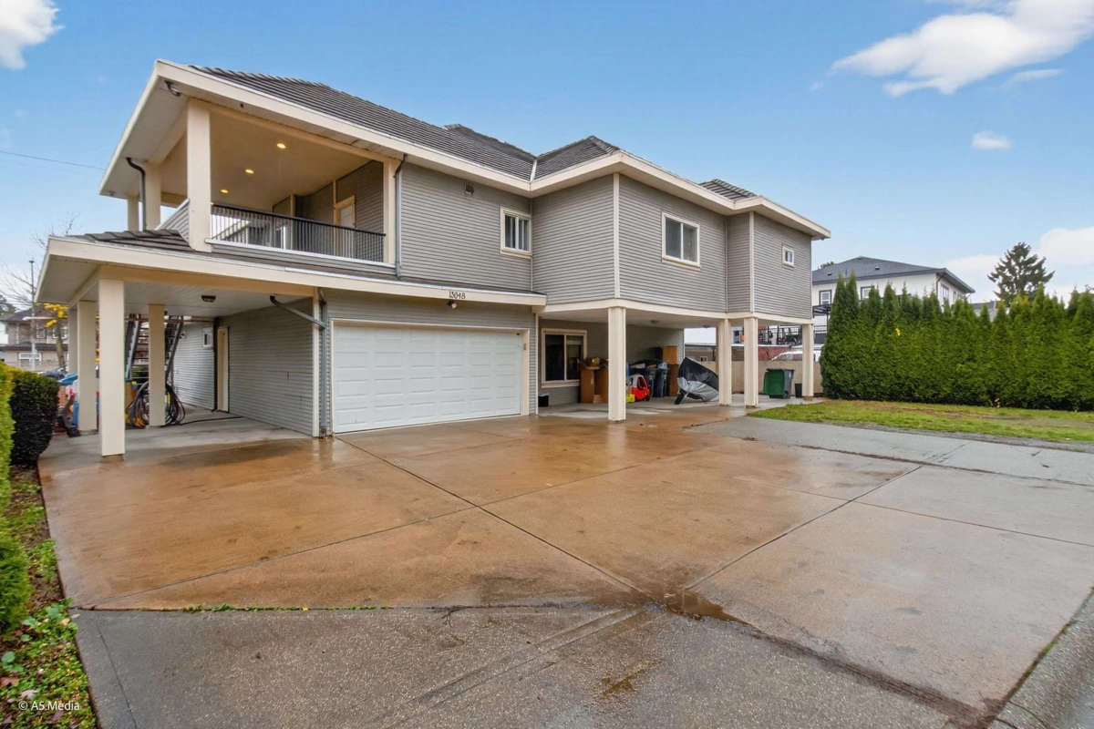 Front Yard Photo of 13048 72 Avenue, Surrey, BC