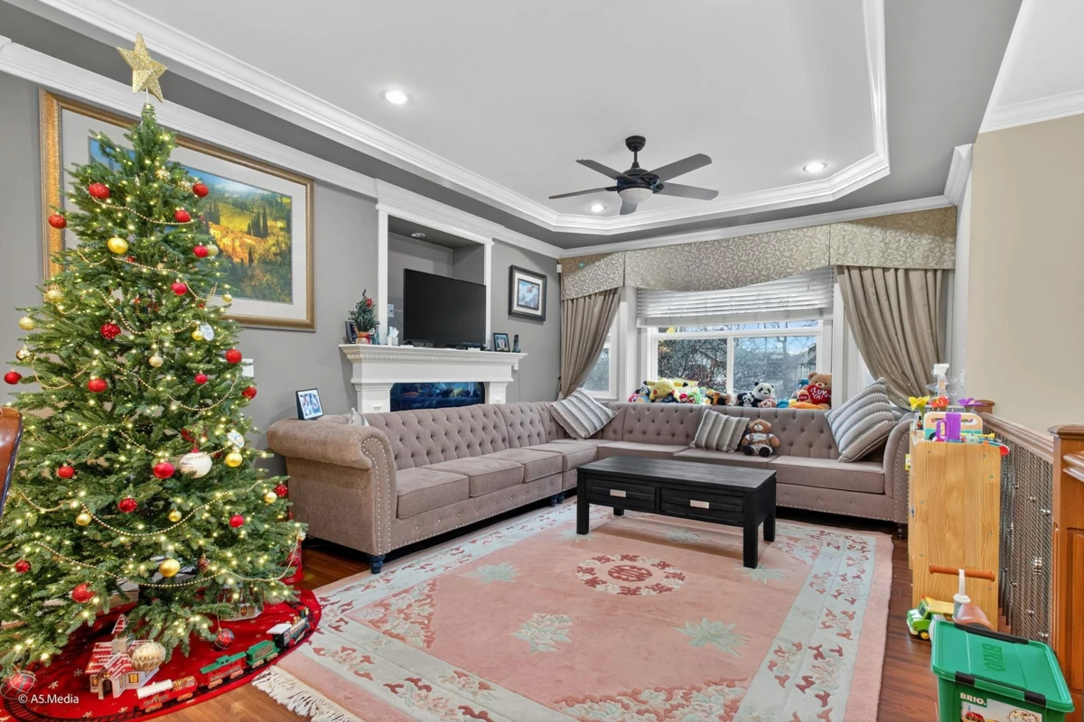 Kitchen Photo of 13048 72 Avenue, Surrey, BC