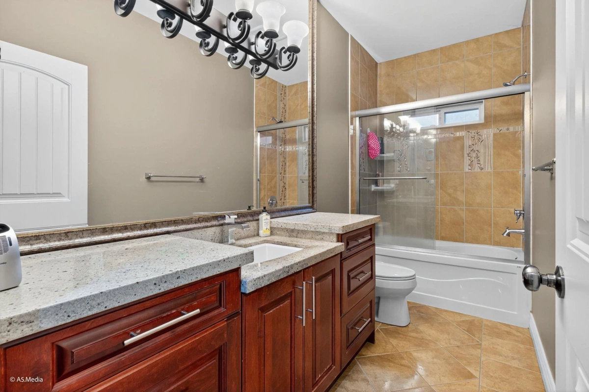 Loft / Bonus Room Photo of 13048 72 Avenue, Surrey, BC