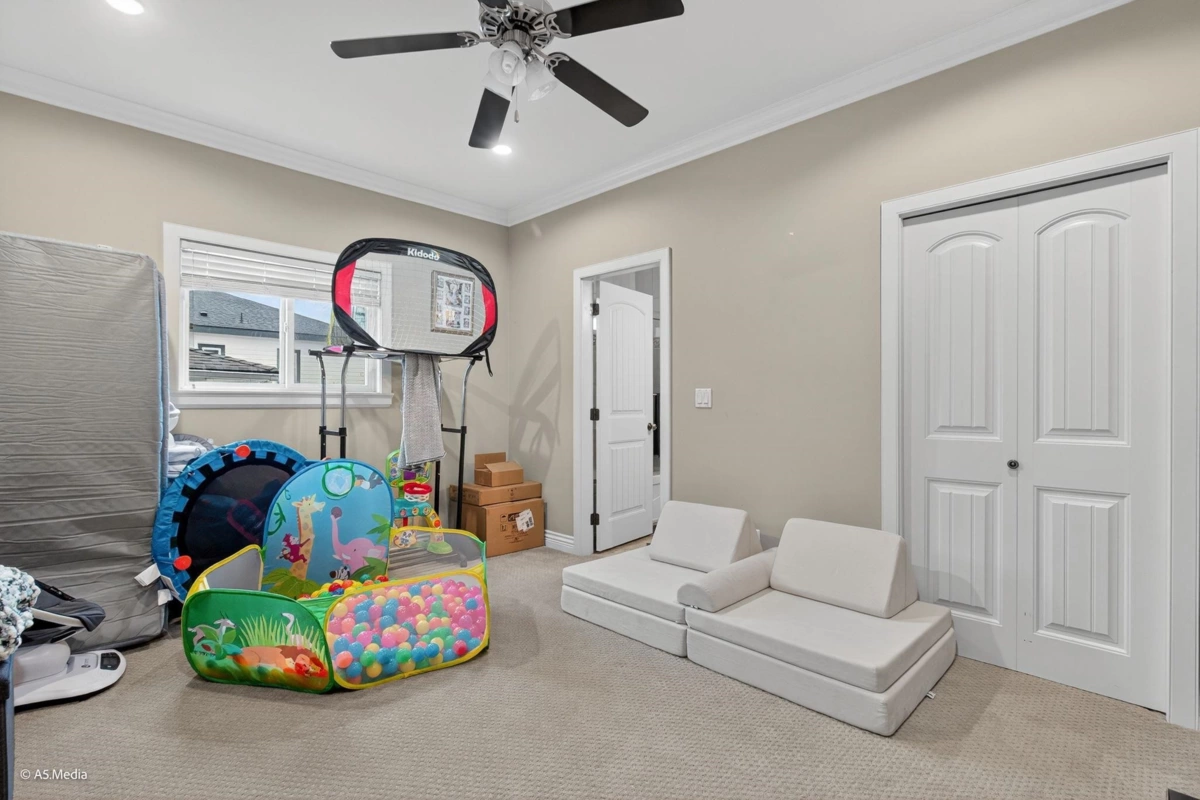 Office / Den Photo of 13048 72 Avenue, Surrey, BC