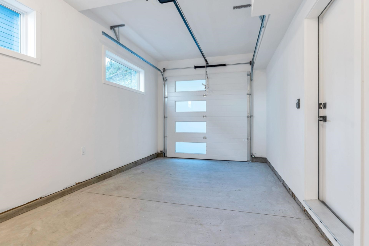 Family Room Photo of 26 43998 Chilliwack Mountain Road, Chilliwack, BC