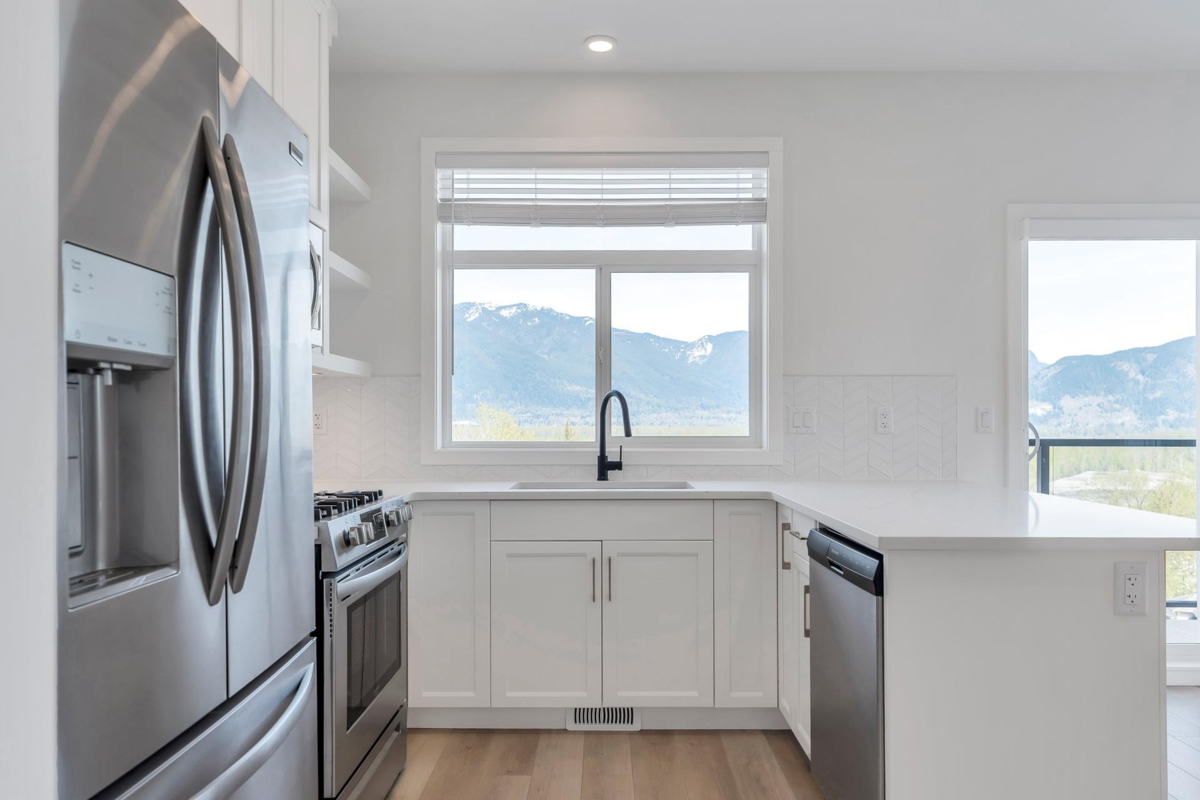 Front Yard Photo of 26 43998 Chilliwack Mountain Road, Chilliwack, BC