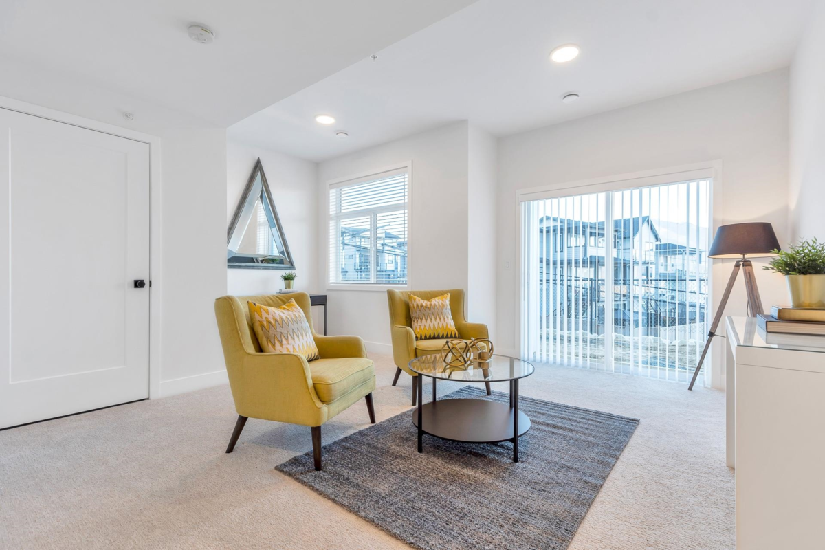 Hallway Photo of 26 43998 Chilliwack Mountain Road, Chilliwack, BC