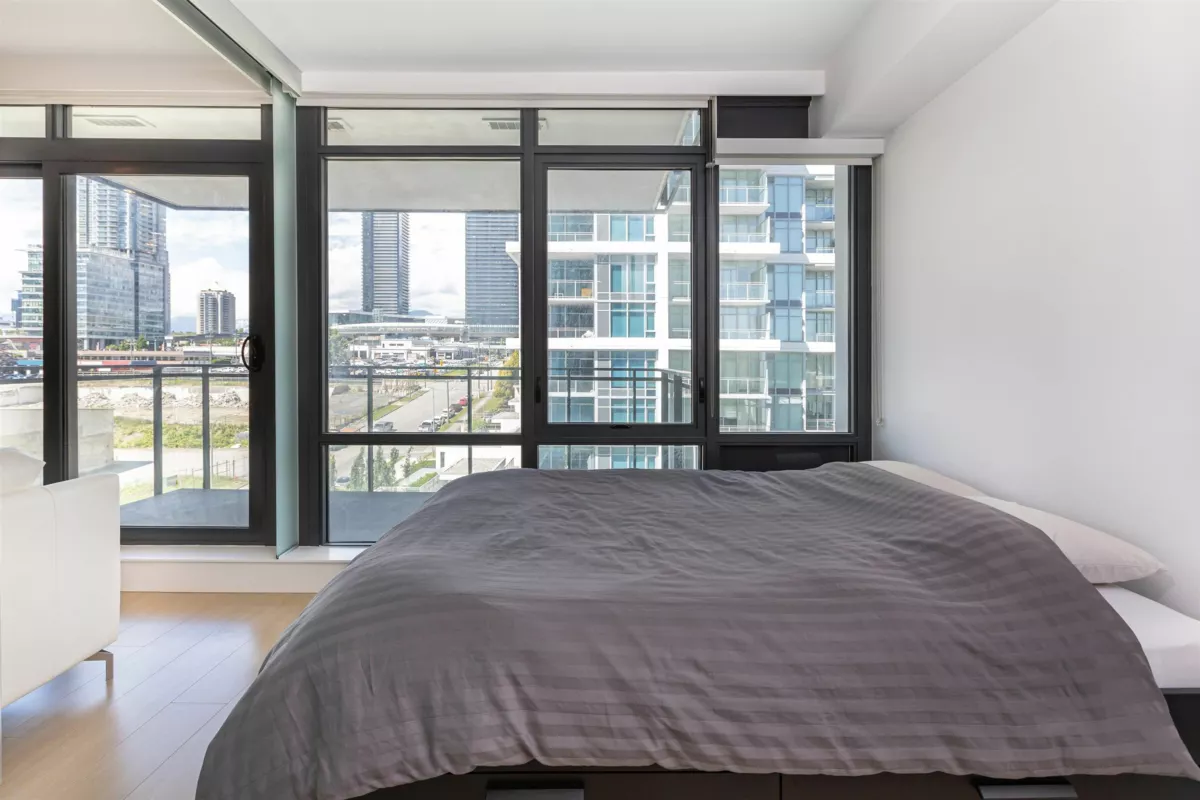 Family Room Photo of 809 2378 Alpha Avenue, Burnaby, BC