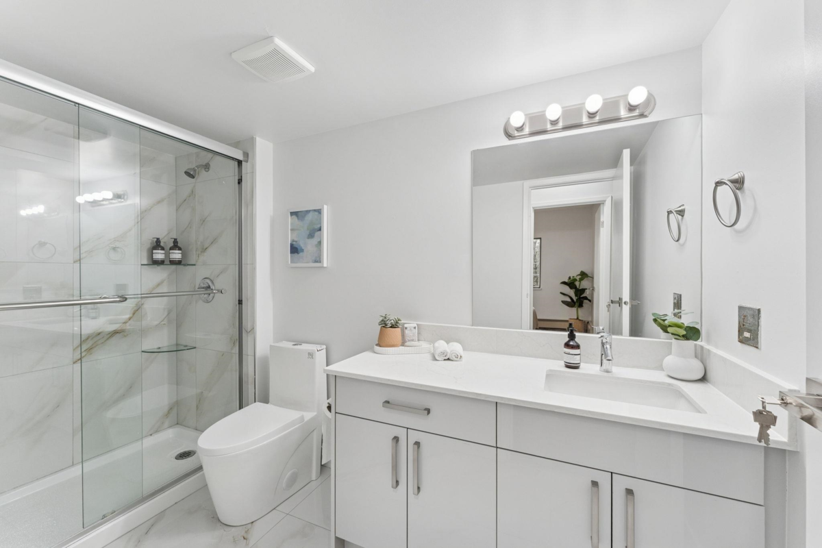 Entry Foyer Photo of 106 8511 Westminster Highway, Richmond, BC