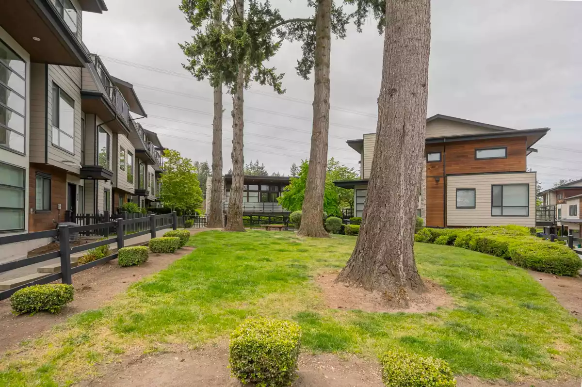 Fitness Center Photo Near 40 15688 28 Avenue, Surrey, BC