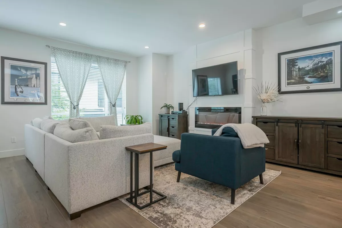 Kitchen Photo of 40 15688 28 Avenue, Surrey, BC