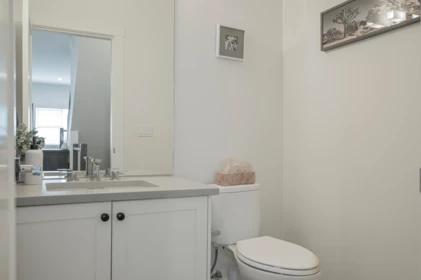 Entry Foyer Photo of 40 15688 28 Avenue, Surrey, BC