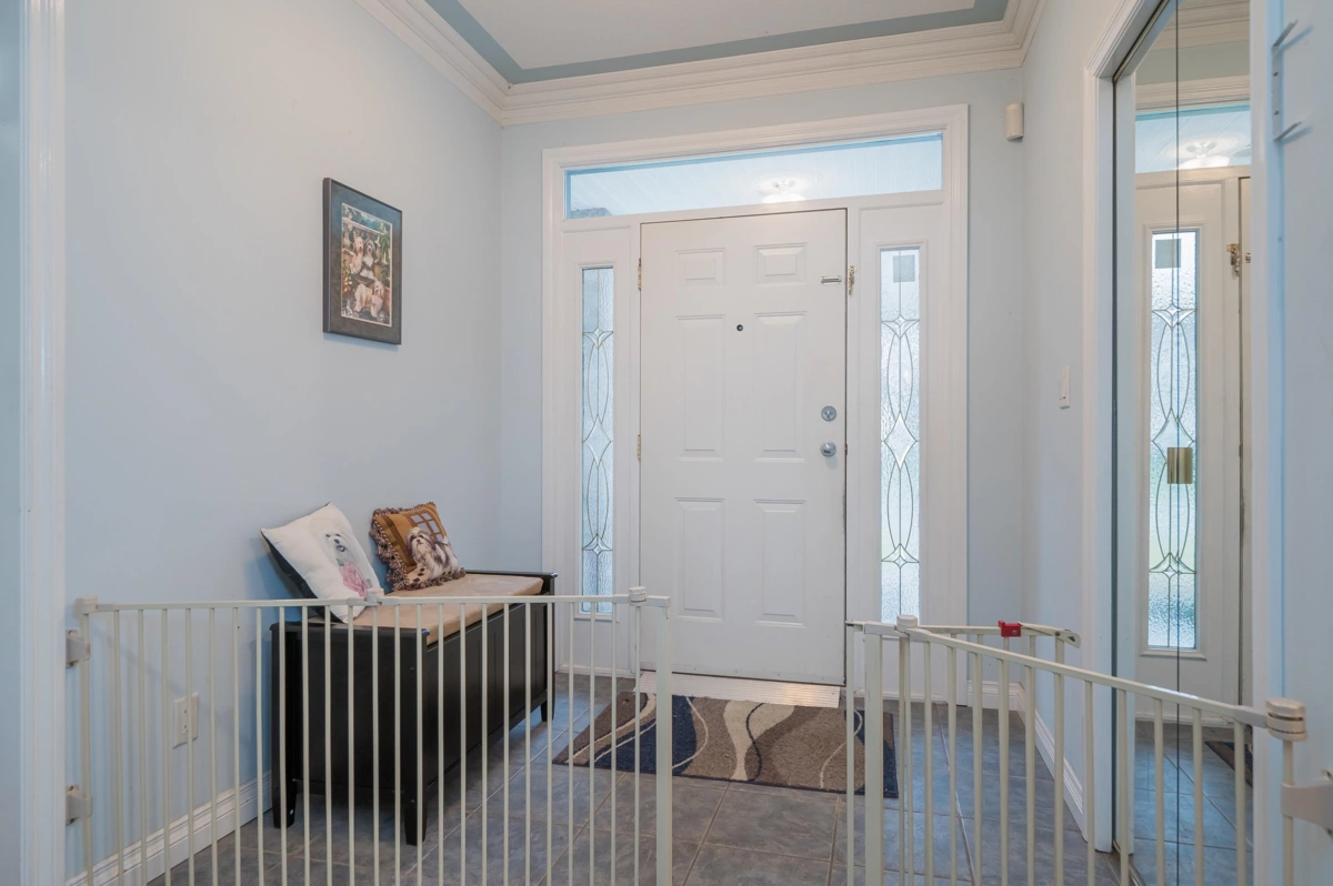 Dining Area Photo of 32993 Hawthorne Avenue, Mission, BC