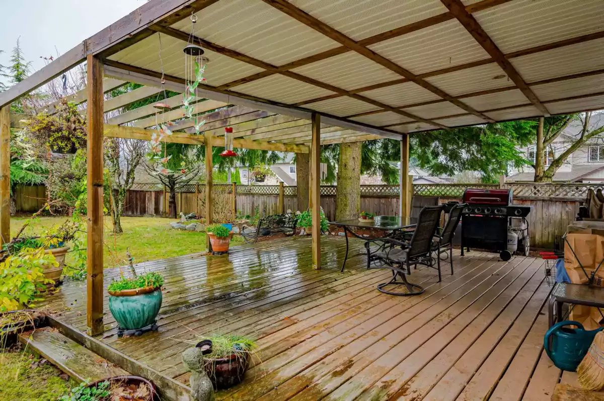 Outdoor Kitchen Photo of 32993 Hawthorne Avenue, Mission, BC