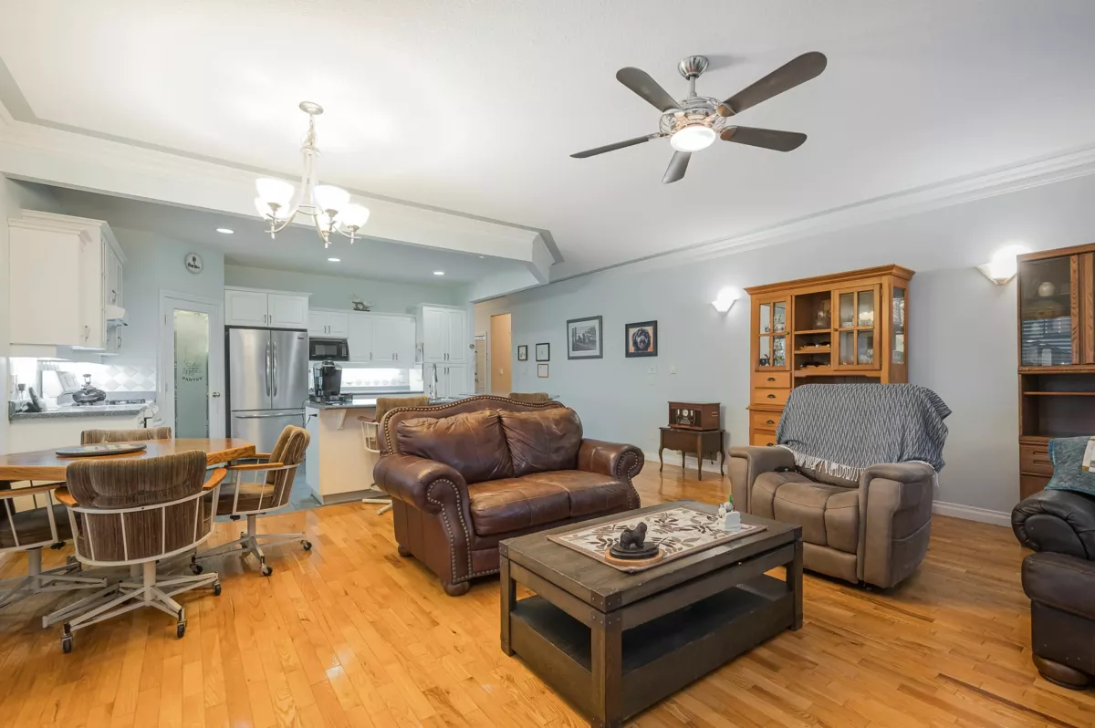 Primary Bathroom Photo of 32993 Hawthorne Avenue, Mission, BC