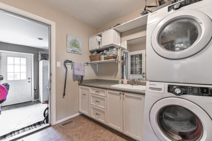 Basement Recreation Room Photo of 2561 Ross Road, Abbotsford, BC