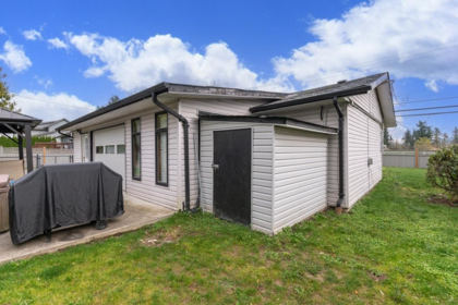 Laundry Room Photo of 2561 Ross Road, Abbotsford, BC