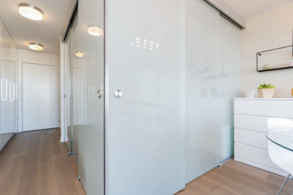 Guest Bathroom Photo of 910 189 Keefer Street, Vancouver, BC