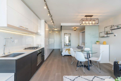Pantry Photo of 910 189 Keefer Street, Vancouver, BC