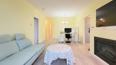 417 4728 Dawson Street, Burnaby, BC, Burnaby — Apartment/Condo for sale
