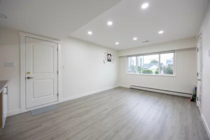 3881 Napier Street, Burnaby, BC, Burnaby — Single Family Residence for sale