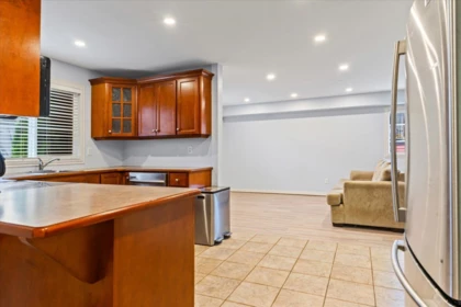 Basement Recreation Room Photo of 26842 27 Avenue, Langley, BC
