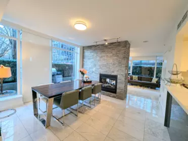 1211 W Cordova, Vancouver, BC, Vancouver — Townhouse for sale