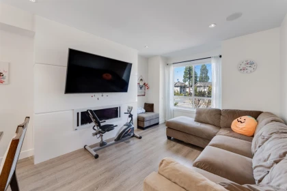 23 1670 160 Street, Surrey, BC, Surrey — Townhouse for sale