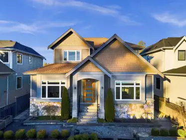 14149 16 Avenue, Surrey, BC, Sunnyside Park Surrey — 9 bed single family residence for sale