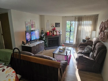 Living Room Photo of 2203 13819 100 Avenue, Surrey, BC