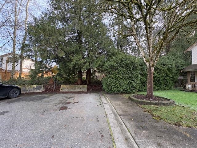 Kitchen Island Photo of 11673 240 Street, Maple Ridge, BC