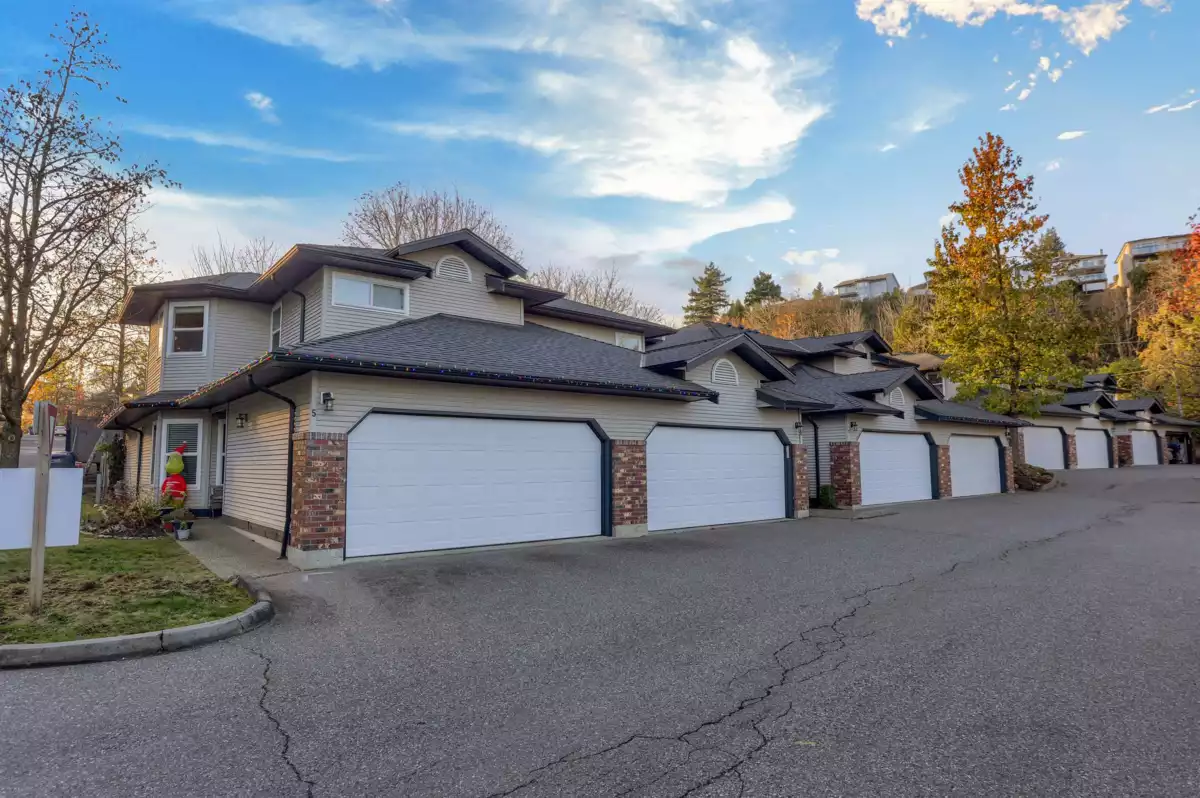 Garage Interior Photo of 6 36060 Old Yale Road, Abbotsford, BC