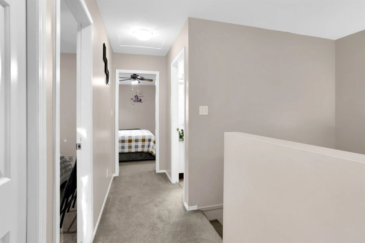 Mudroom Photo of 6 36060 Old Yale Road, Abbotsford, BC