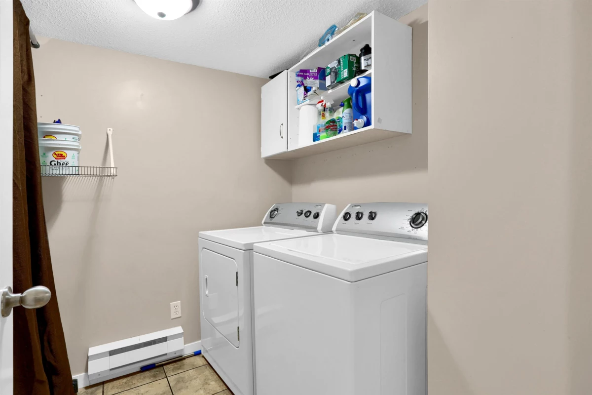 Primary Bathroom Photo of 6 36060 Old Yale Road, Abbotsford, BC