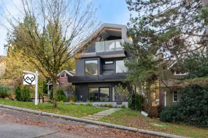 1 4018 W 21st Avenue, Vancouver, BC, Dunbar — 3 bed half duplex for sale